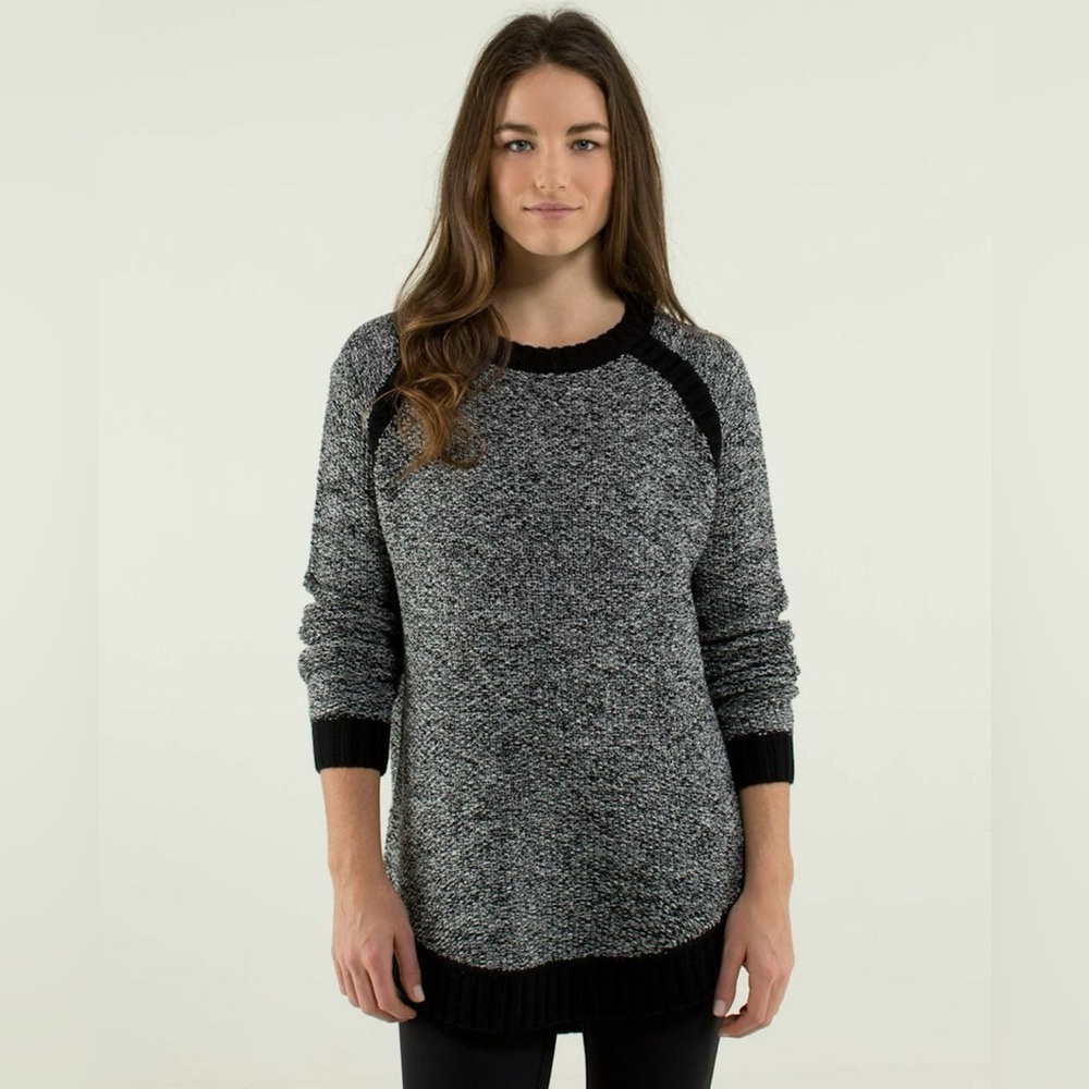 Lululemon Grey/Black Heathered Passage Long-Sleeve Crewneck Raglan Sweater